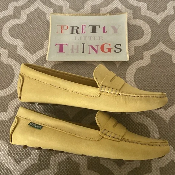 “Eastland” Patricia penny loafer driving moc; yellow nubuc; size 7; NWOT - Picture 12 of 13